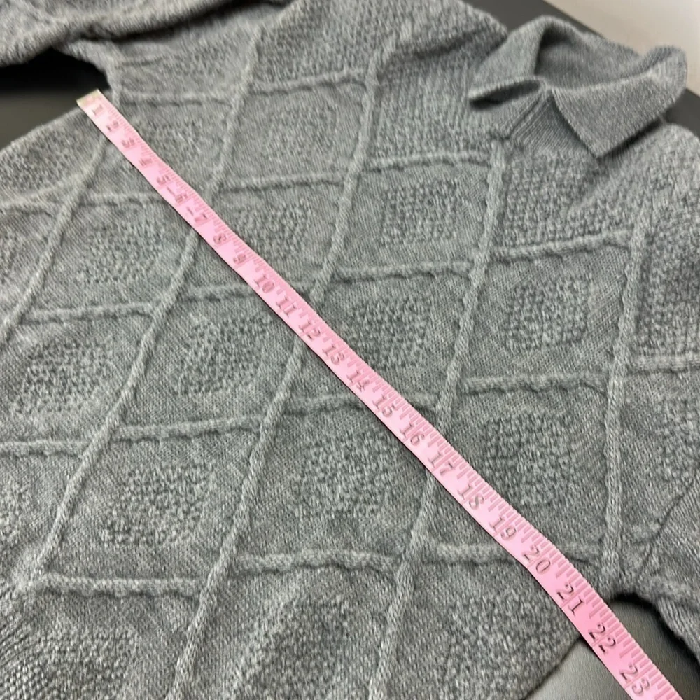 Vintage Gray 100% Pure New Wool Cable Knit Sweater L Fold Over Collar Preppy‎